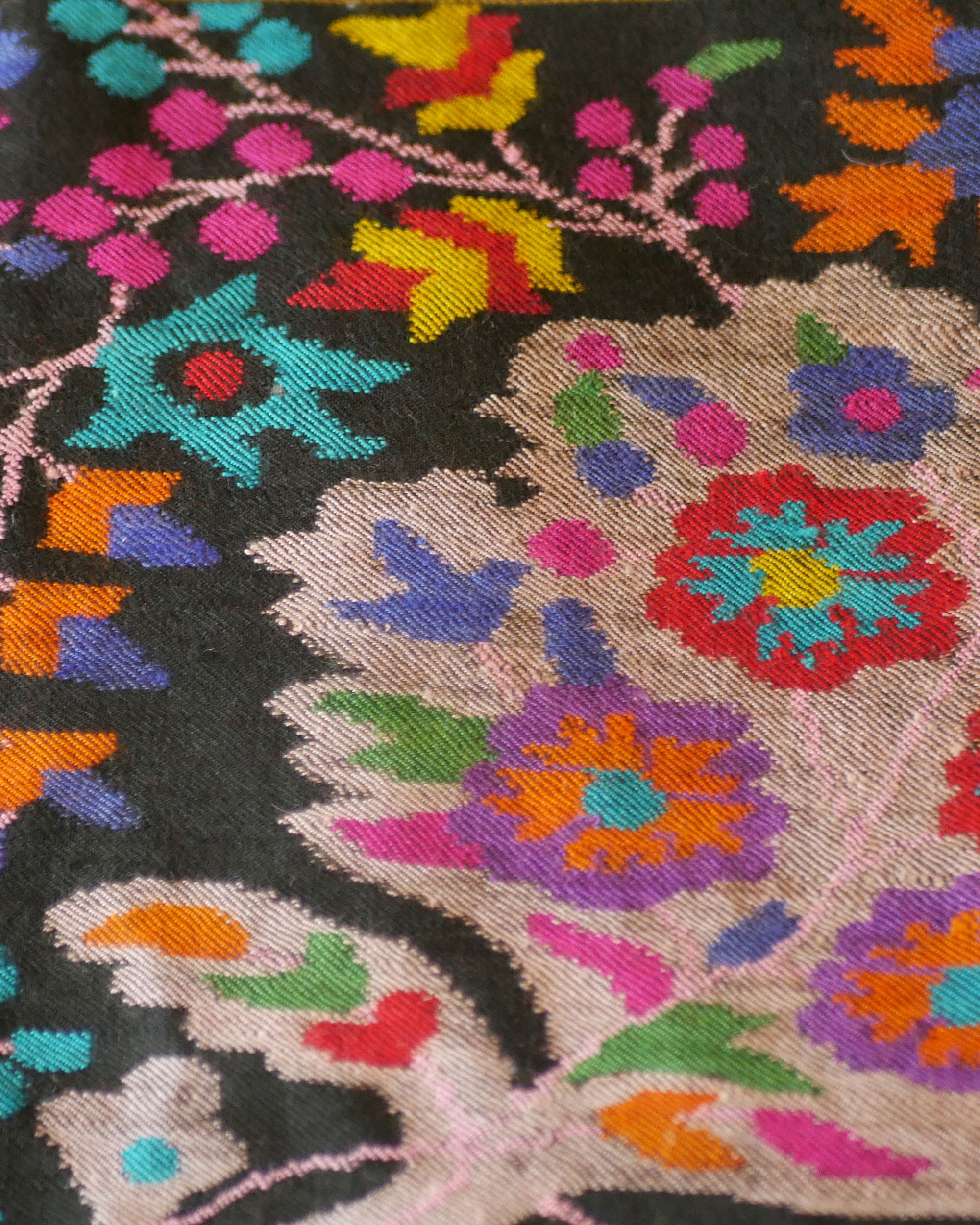 Reversible Kani Pashmina Shawl – Authentic Kashmir Handwoven