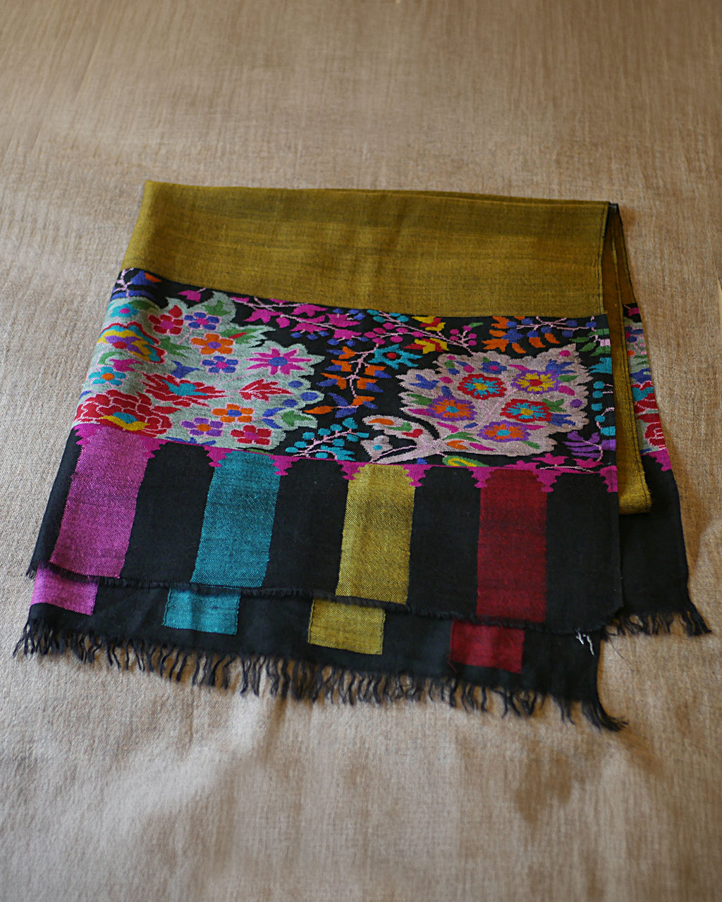 Reversible Kani Pashmina Shawl – Authentic Kashmir Handwoven
