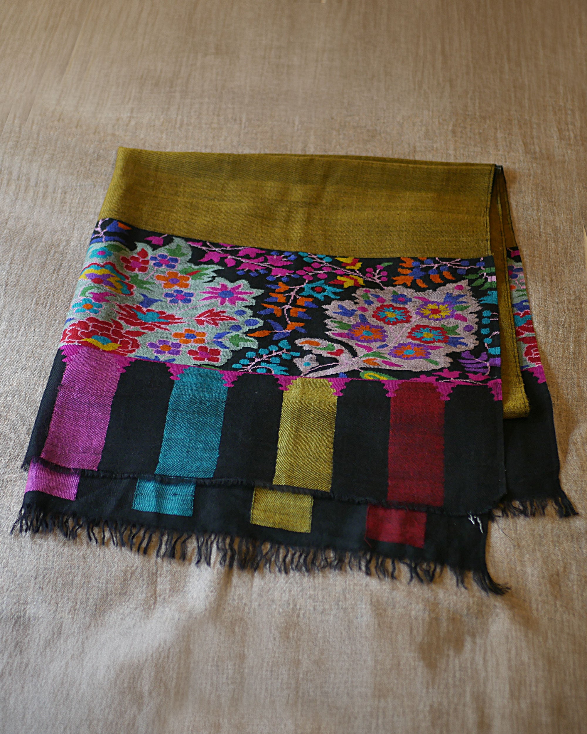 Reversible Kani Pashmina Shawl – Authentic Kashmir Handwoven