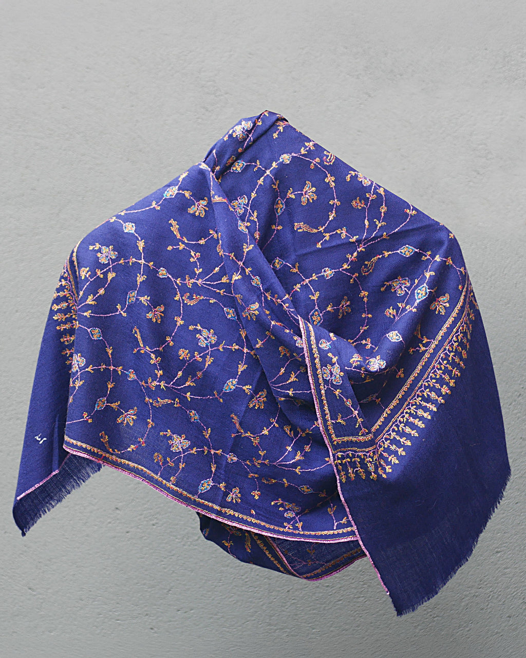 Crimson Dusk Pure Pashmina Shawl – Classic Kashmir Weave