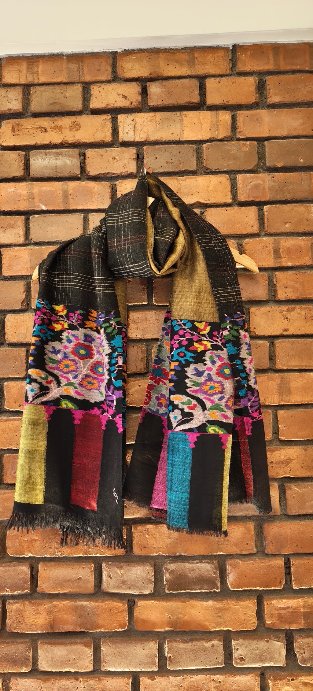 Reversible Kani Pashmina Shawl – Authentic Kashmir Handwoven