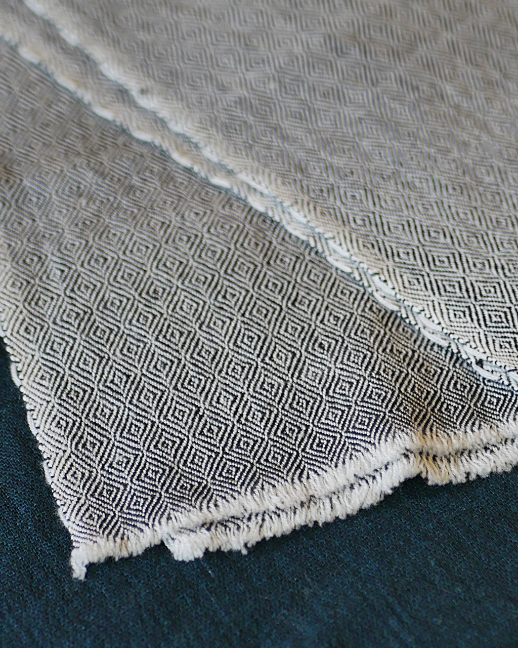 Himalayan Diamond Weave Pashmina Scarf – Fully Handmade in Nepal