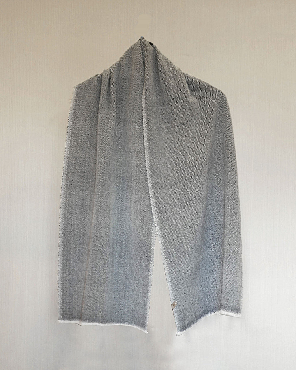 Himalayan Diamond Weave Pashmina Scarf – Fully Handmade in Nepal